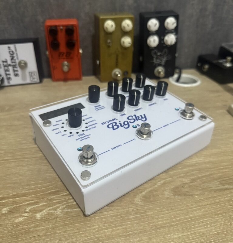 CUSTOM ADHESIVO BIG SKY